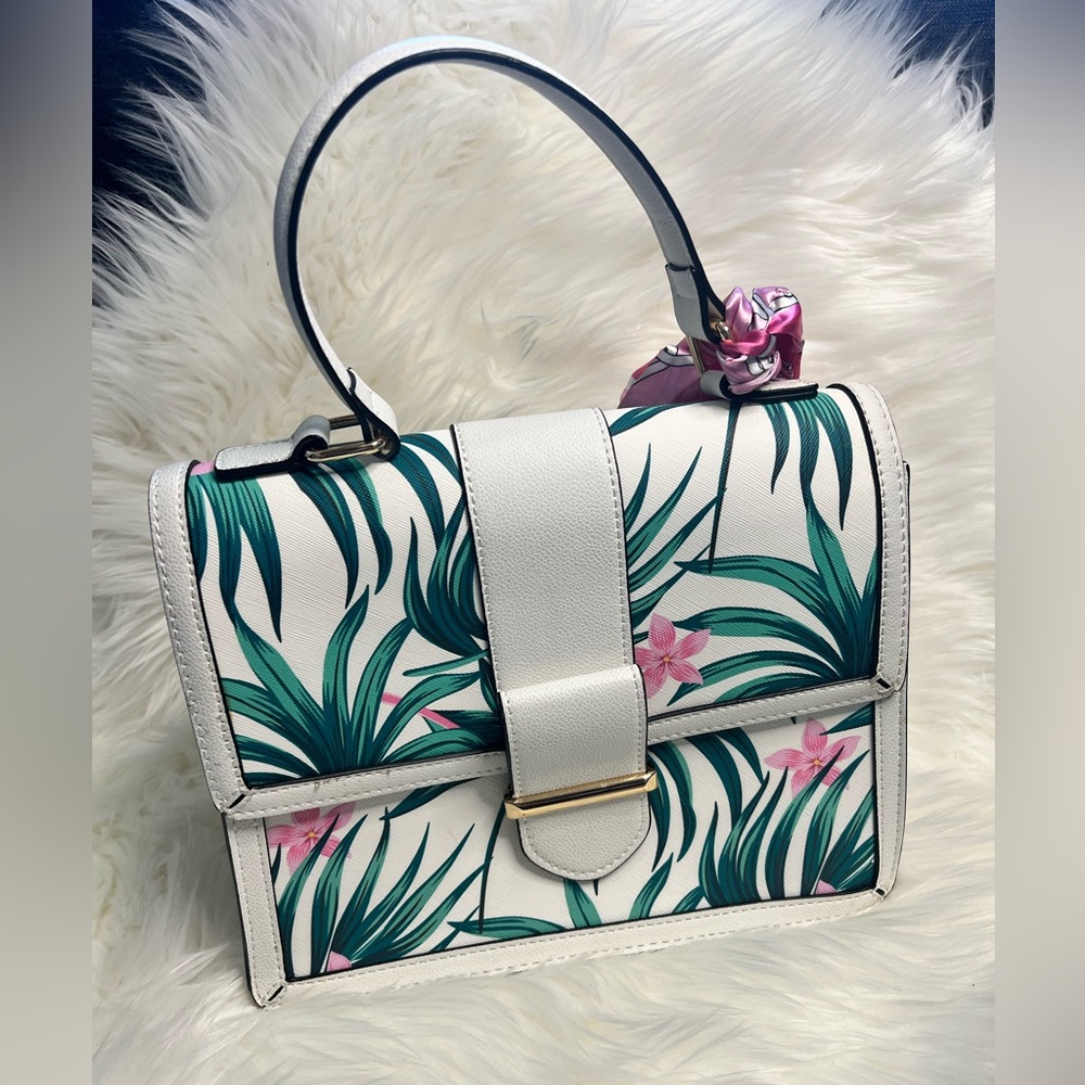 ☀️ALDO White Tropical Handbag with Twillie - Minor Callouts